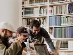 5 Apk Belajar Gratis untuk SMA, Rekomendasi Bagi yang Ingin Lulus Ujian